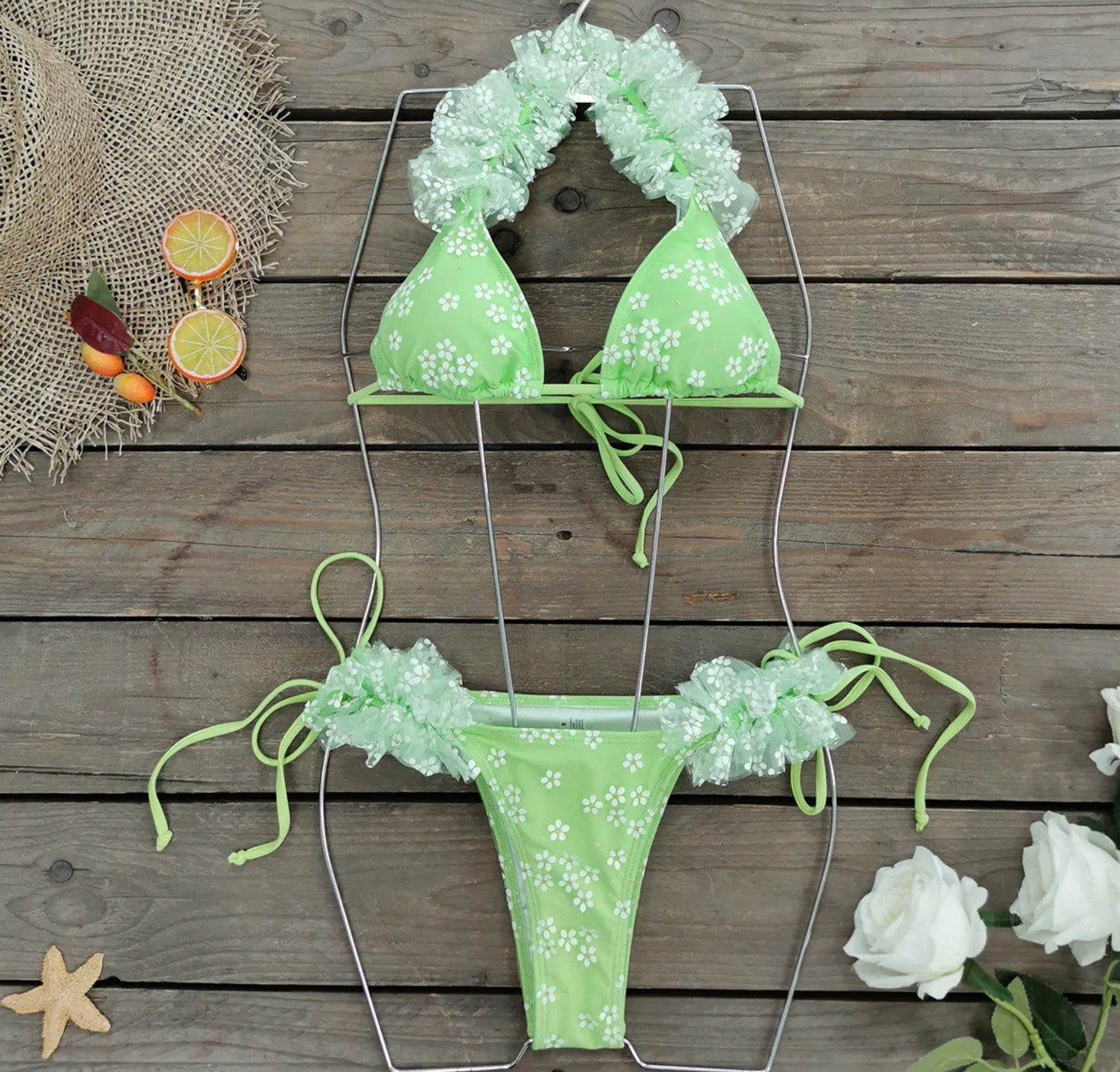 Three piece bikini swimwear set 💚🌻