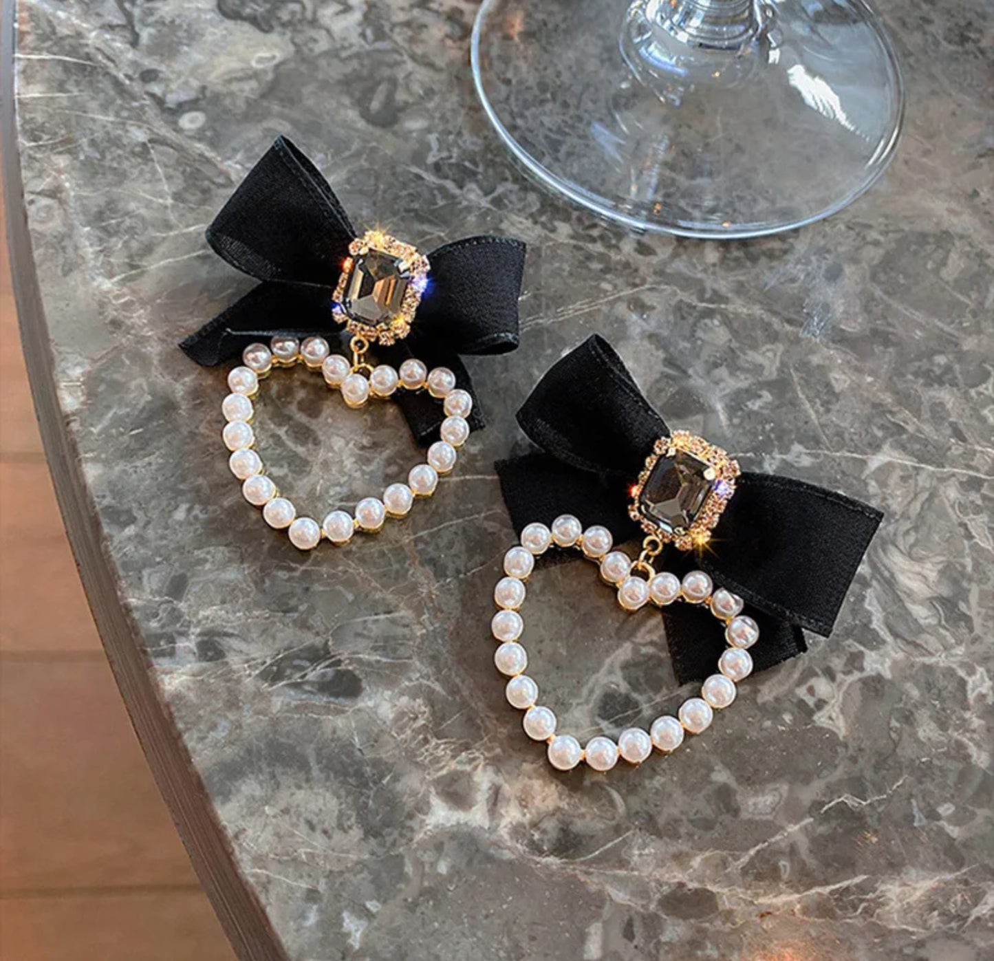 Pearl heart earrings . Accessories