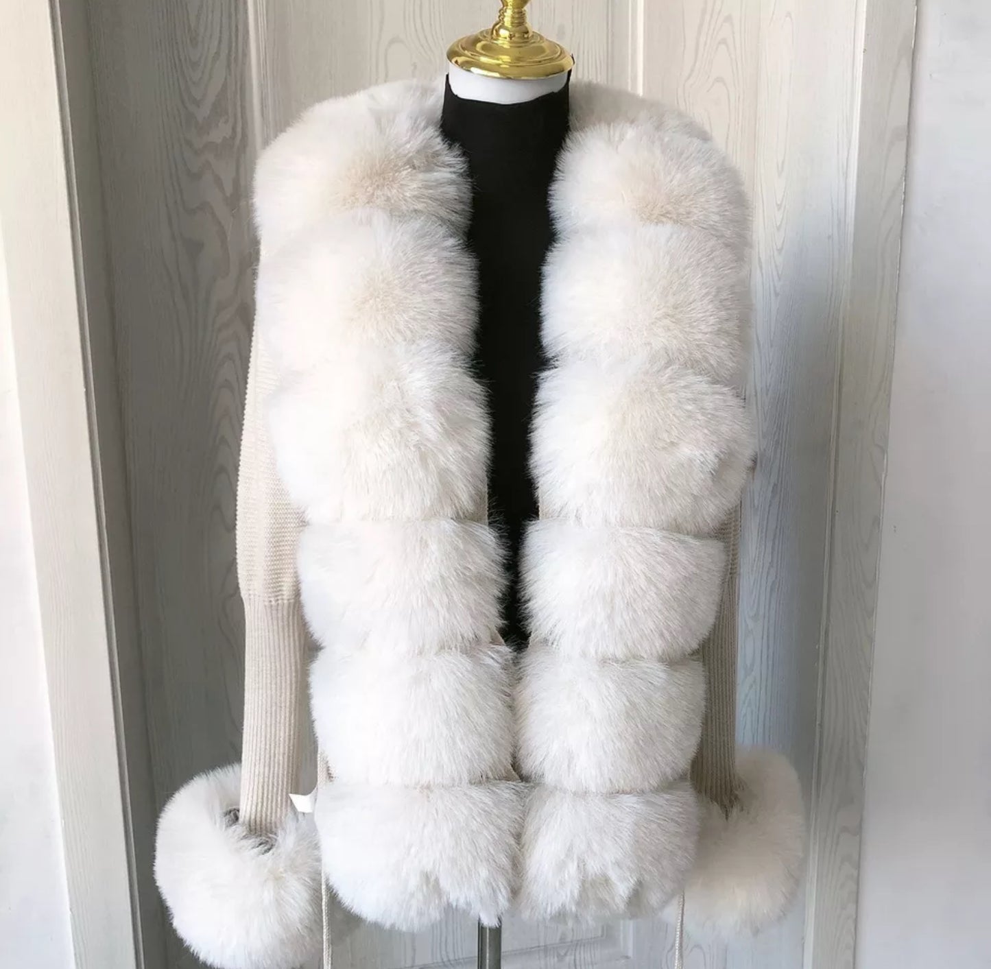 Fur cardigans .       (Jackets)