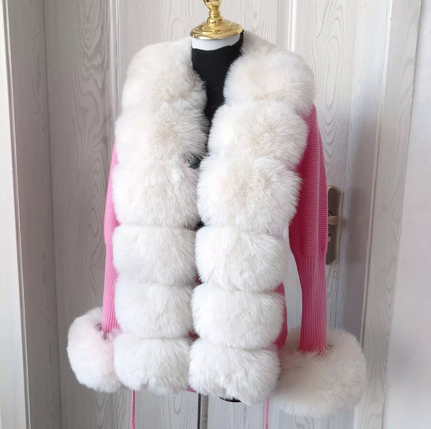 Fur cardigans .       (Jackets)