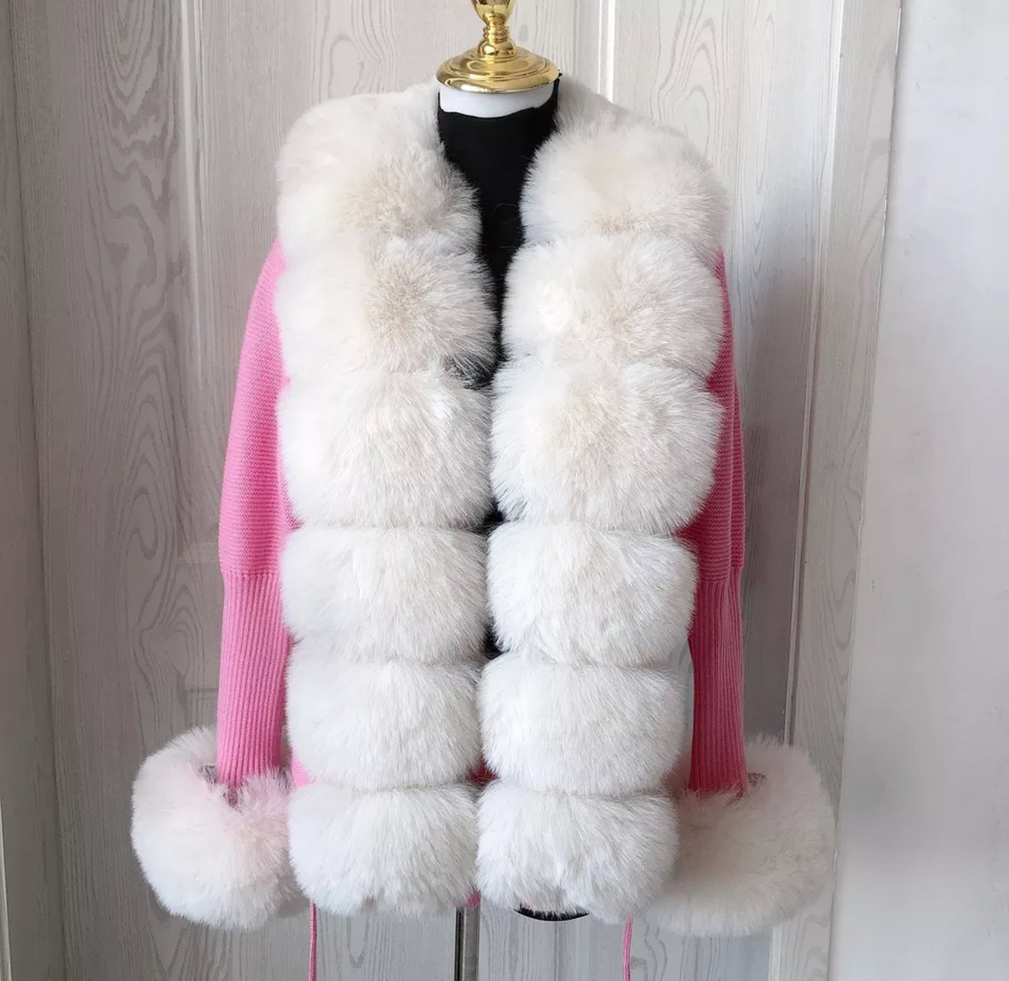 Fur cardigans .       (Jackets)