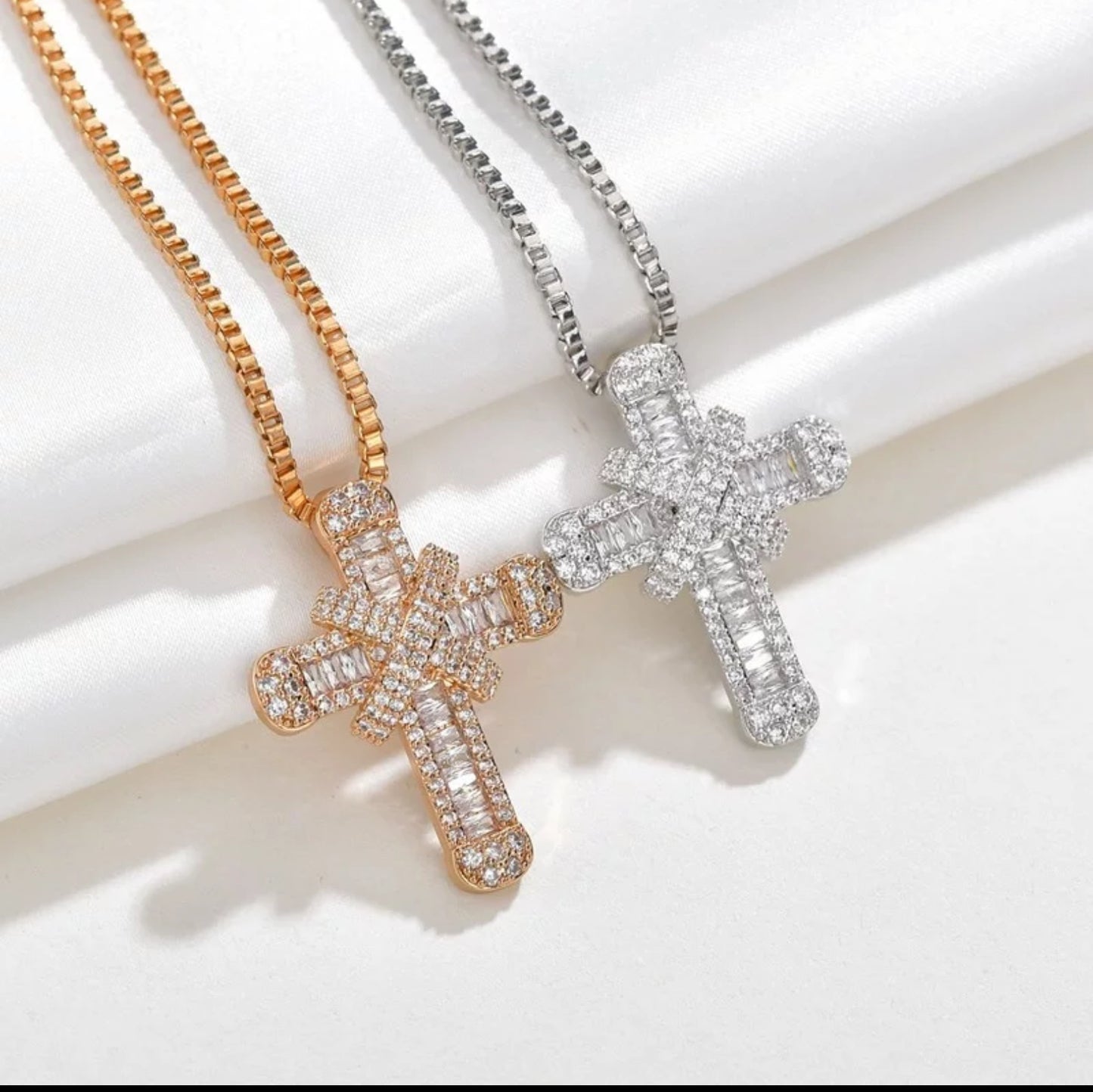 Cross necklaces ( Accessories)