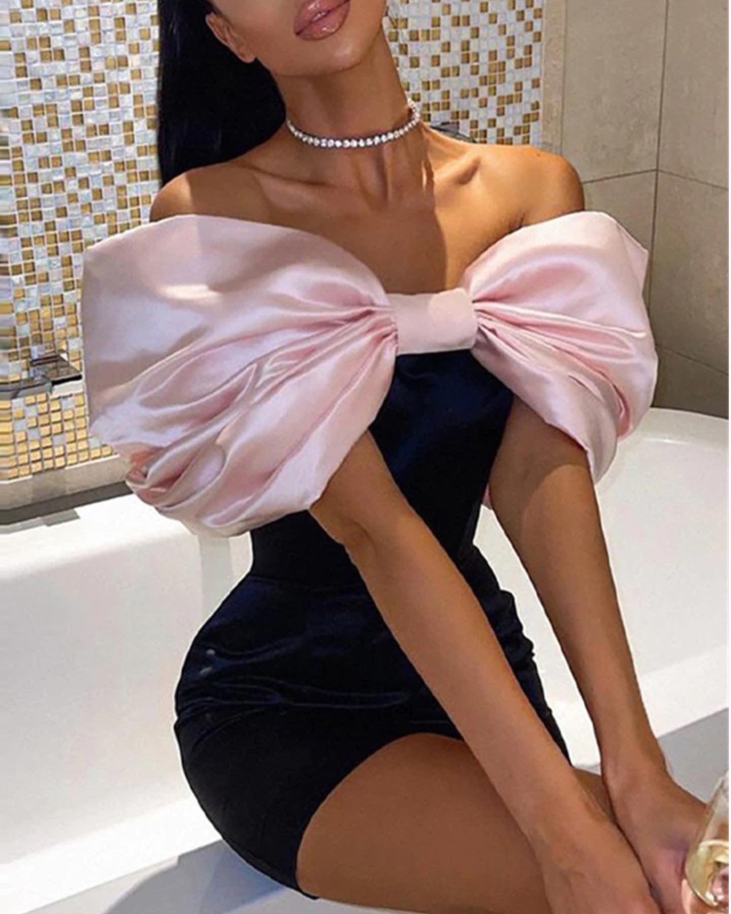 Bow dress .