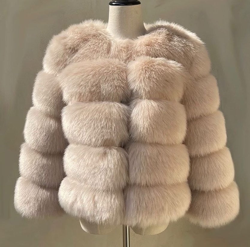 Our AZEYLIA fur coats .