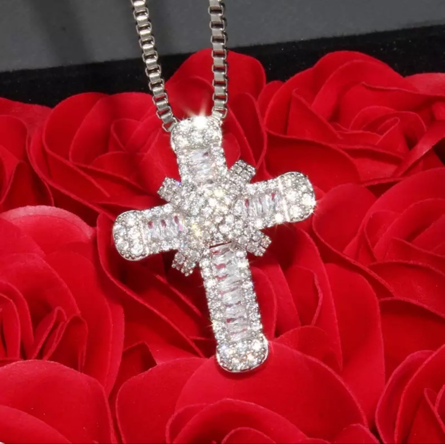 Cross necklaces ( Accessories)